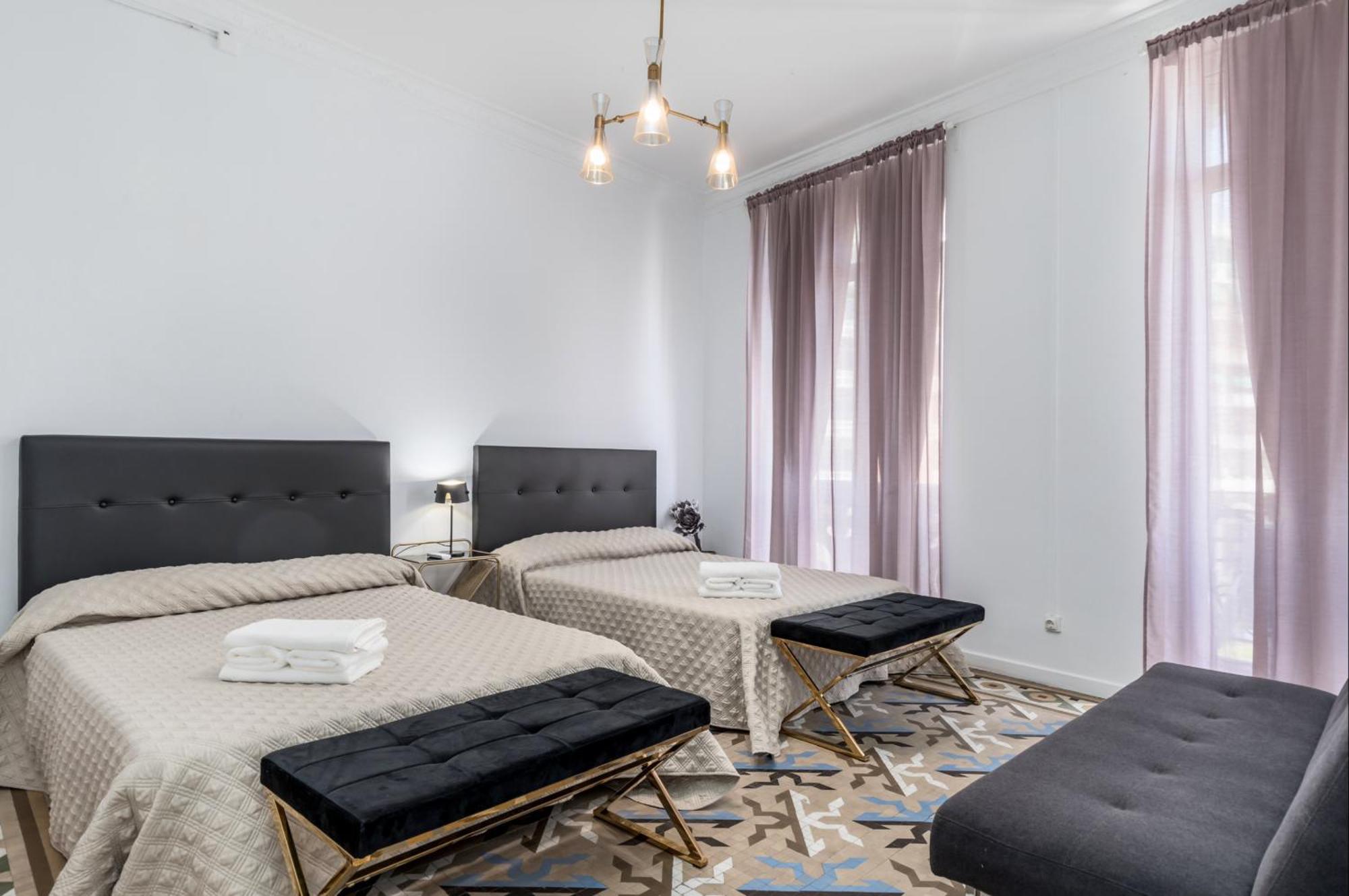 ולנסיה New Calabuig Apartaments מראה חיצוני תמונה